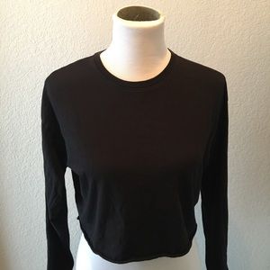 Small long sleeve T-shirt by divided H&M